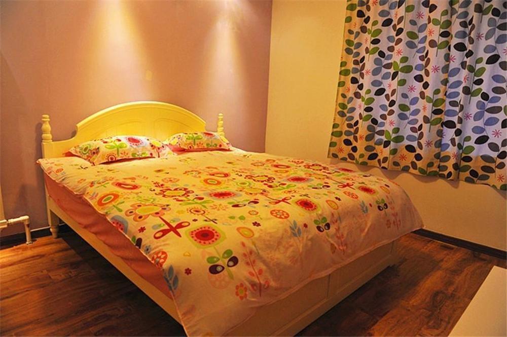 Dalian Buzz Light Year Youth Hostel Екстер'єр фото
