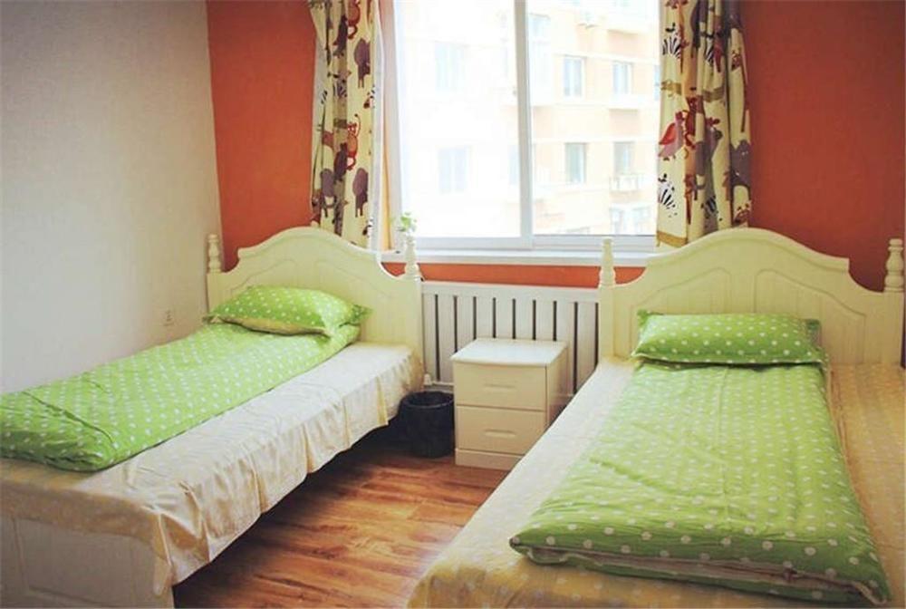 Dalian Buzz Light Year Youth Hostel Екстер'єр фото