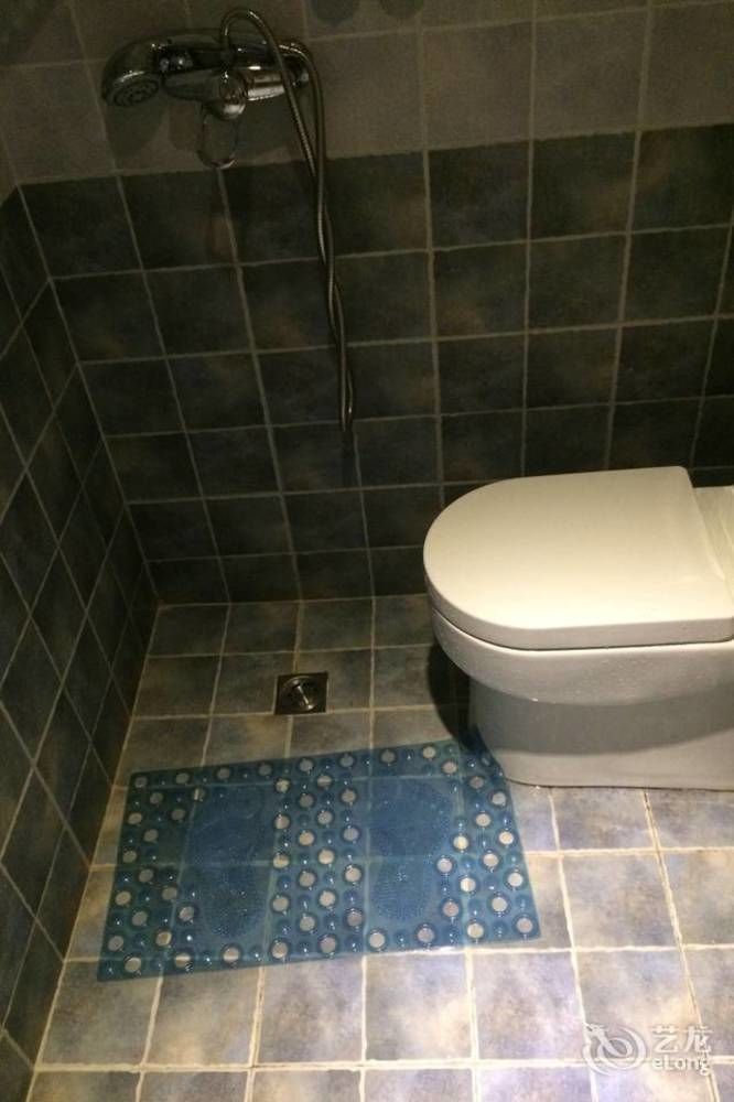 Dalian Buzz Light Year Youth Hostel Екстер'єр фото