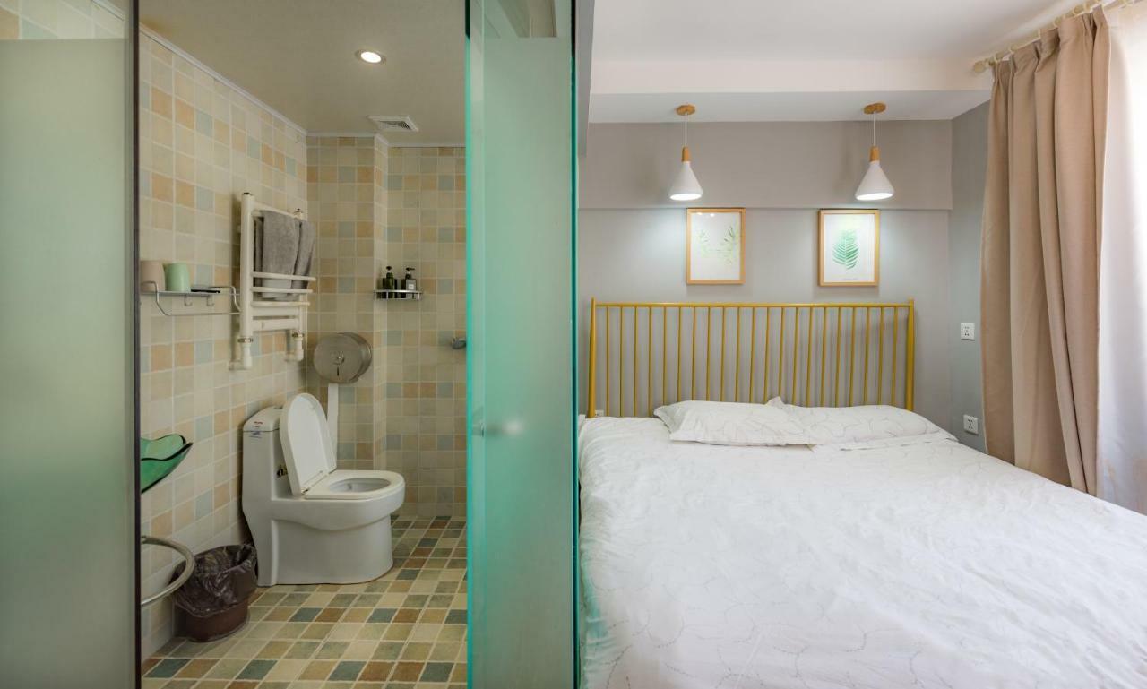 Dalian Buzz Light Year Youth Hostel Екстер'єр фото